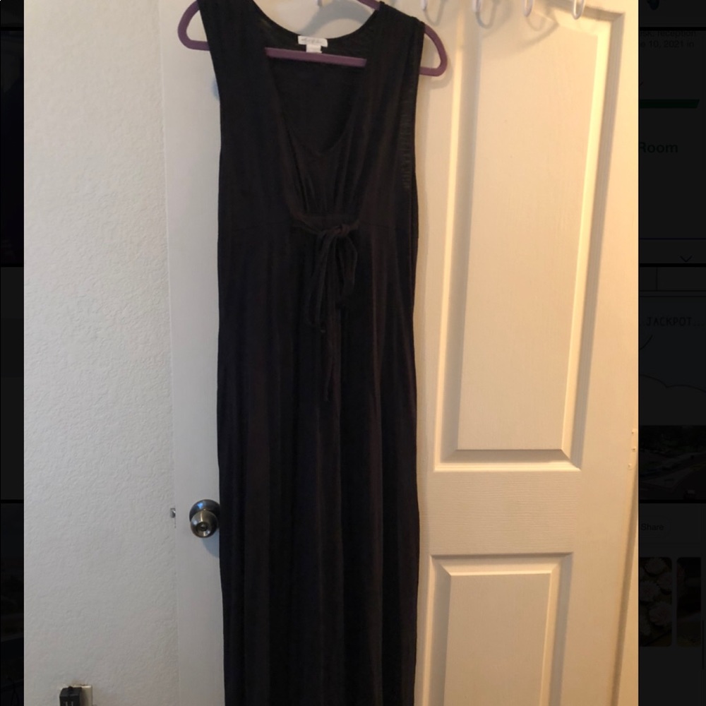 Full length black dress— perfect for summer
